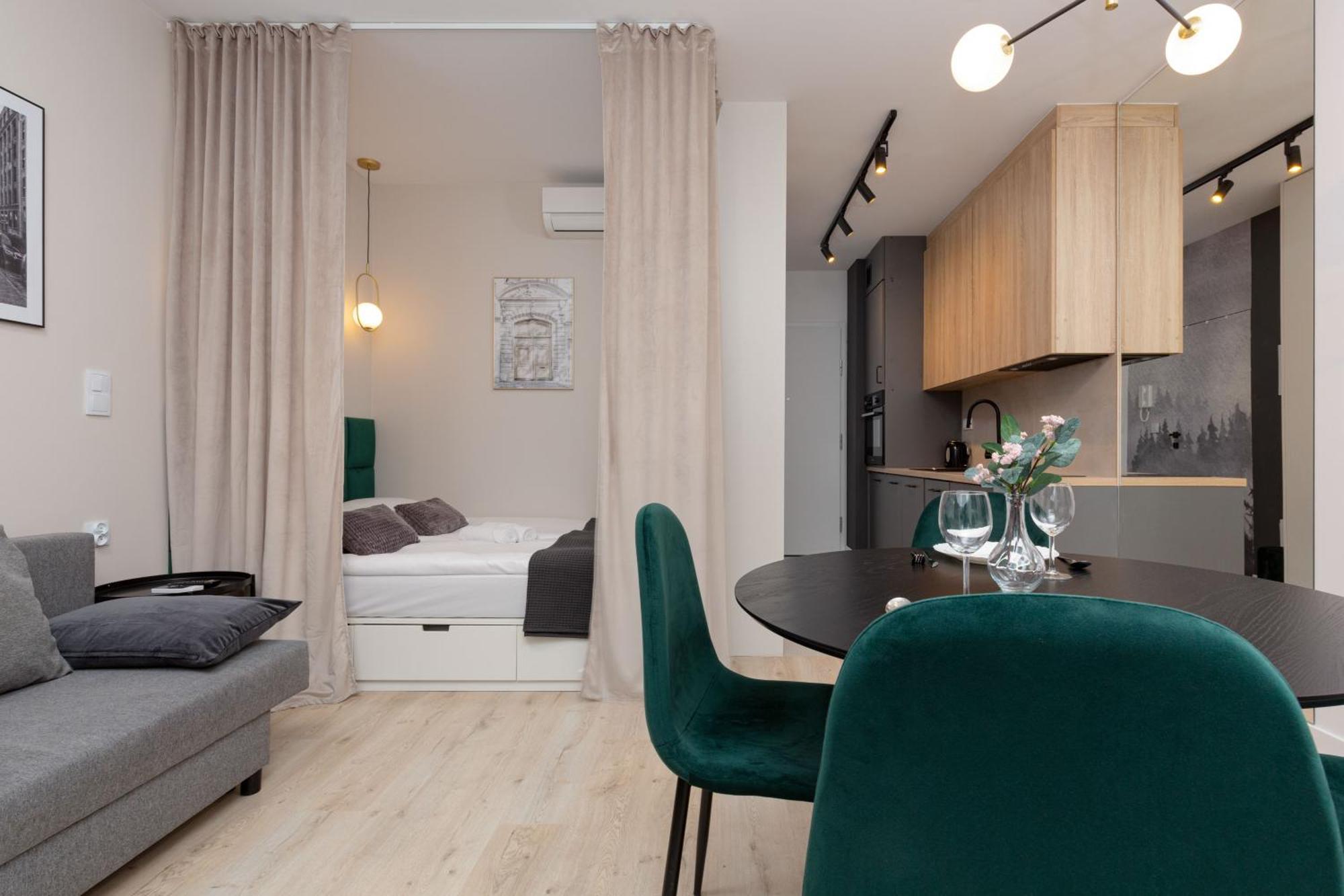 Praga Targowa By Renters Warsaw